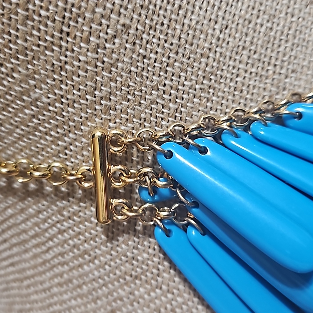 Joan Rivers QVC Triple Layered Blue Turquoise Statement Necklace Cruise Resort - Picture 3 of 5